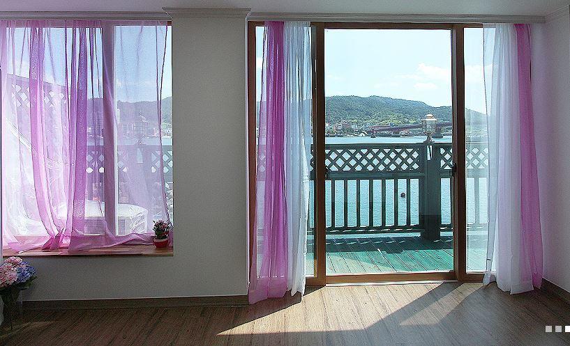 1 Night 2 Days Motel Namhae Εξωτερικό φωτογραφία